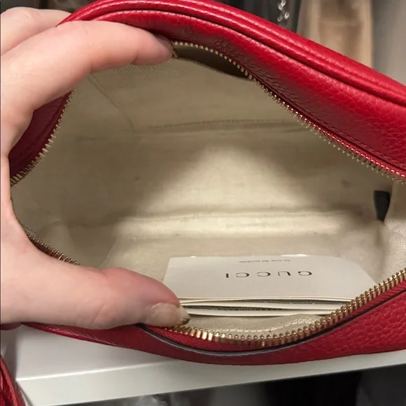 Gucci Soho Red Pebbled Leather Crossbody Bag with tassel - Picture 6 of 11